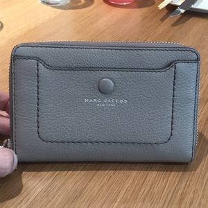 Marc Jacobs Wristlet Wallet - EUC